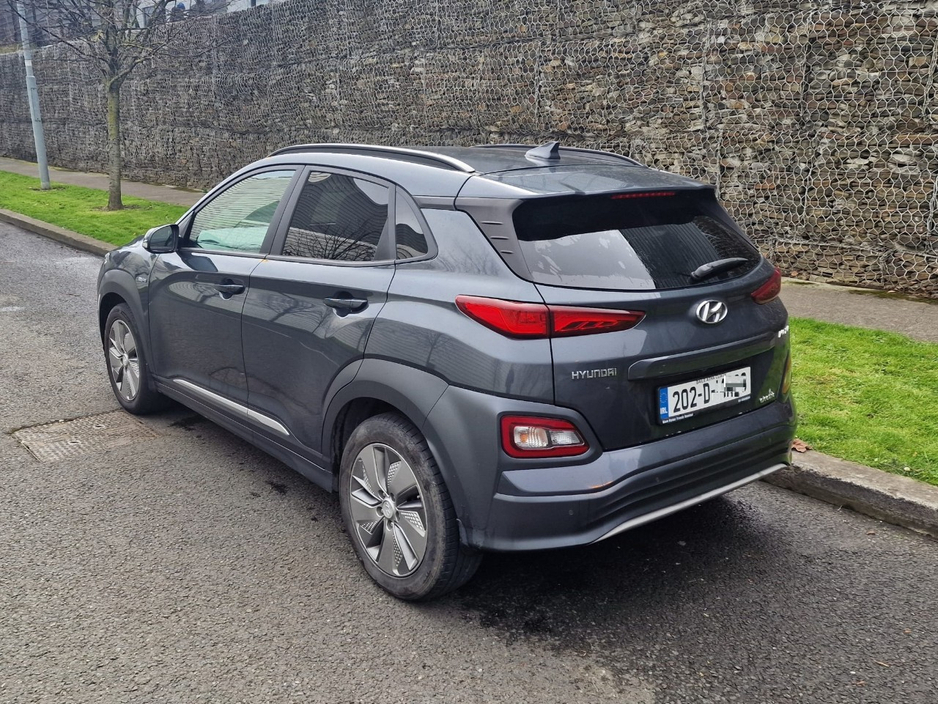 2020 Hyundai Kona - image 11