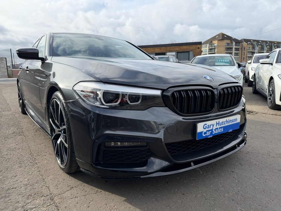 2020 BMW 5 Series - image 33