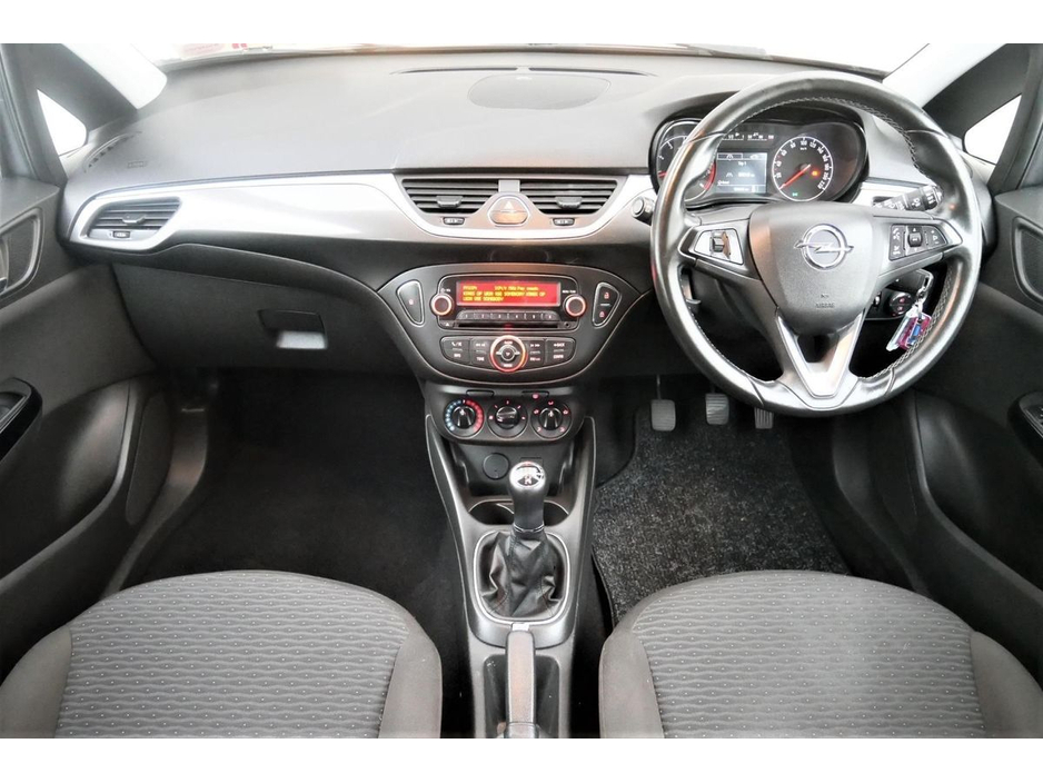 2016 Opel Corsa - image 14