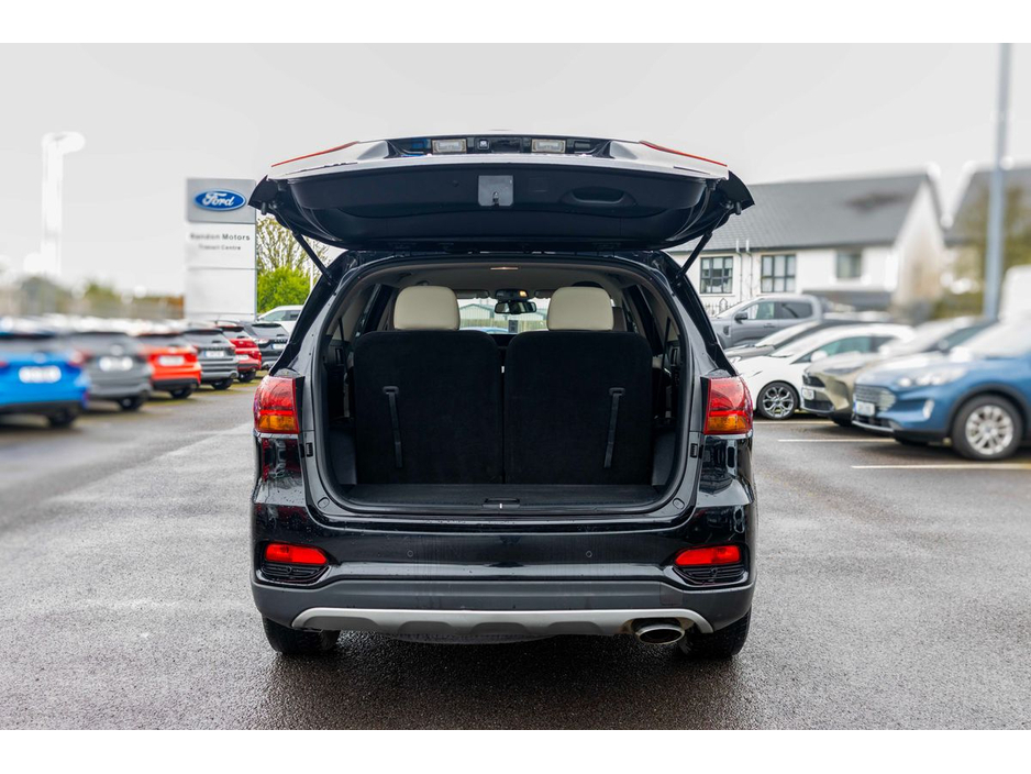 2018 Kia Sorento - image 9