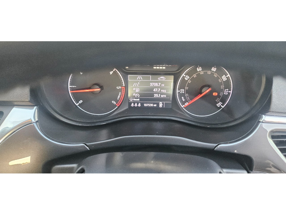 2015 Vauxhall Corsa - image 28