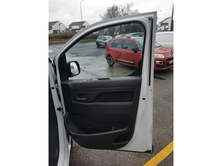 2024 Citroen Dispatch LX BLUEHDI 1.5LTR MWB 1000 €29,999