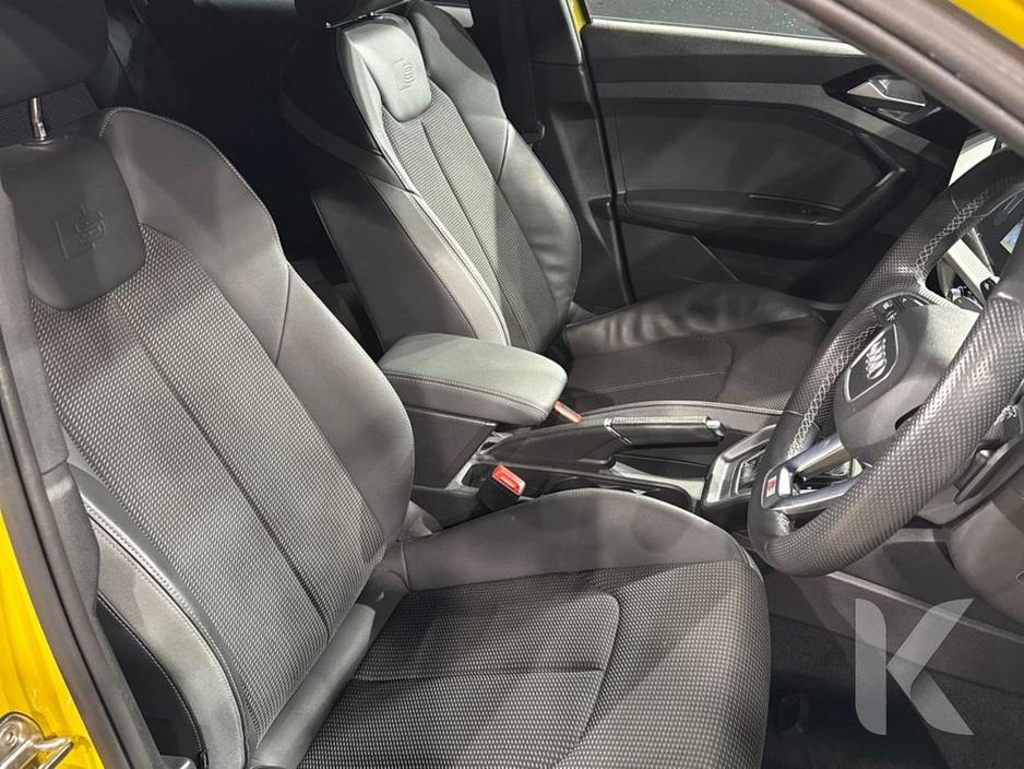 2022 Audi A1 S-LINE - YELLOW/BLACK TWO TONE - PADDLE SHIFT - CRUISE CONTROL - HEATED SEAT - DIGITAL DASH - REVERSE CAMERA €25,950