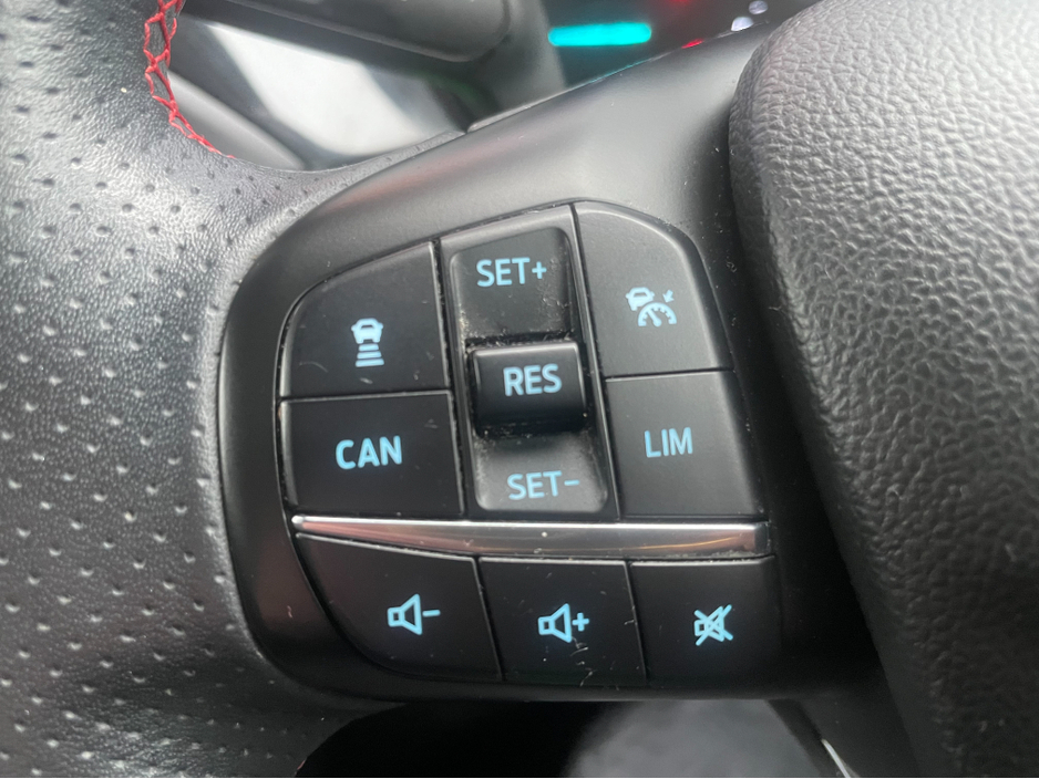 2021 Ford Focus ST-LINE EDITION 5DR 1.5 TD 120 M6 €21,950