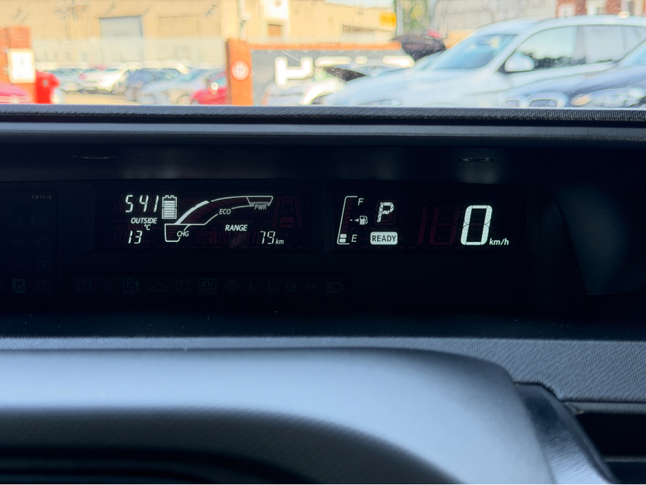 2017 Toyota Aqua - image 16