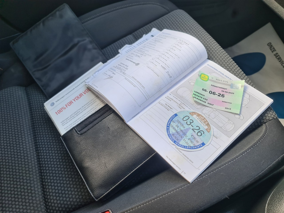 2012 Volkswagen Golf - image 16