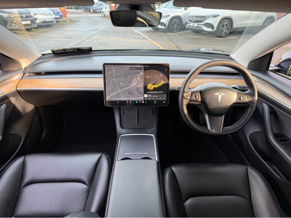 2021 Tesla Model 3 STANDARD PLUS...PAN ROOF €21,750