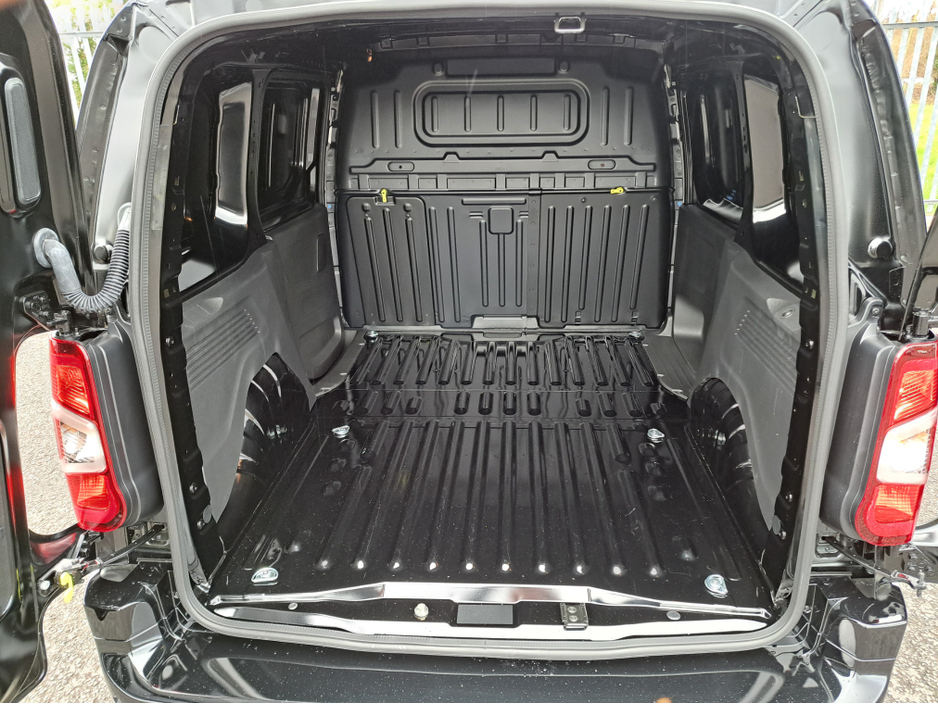 2026 Opel Combo - image 15