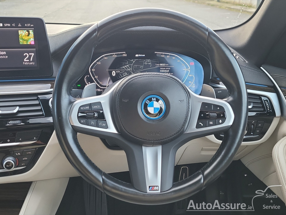 2023 BMW 5 Series - image 16