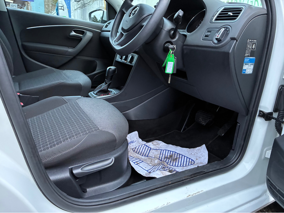 2016 Volkswagen Polo 1.2i TSI Petrol Automatic Trendline €13,250