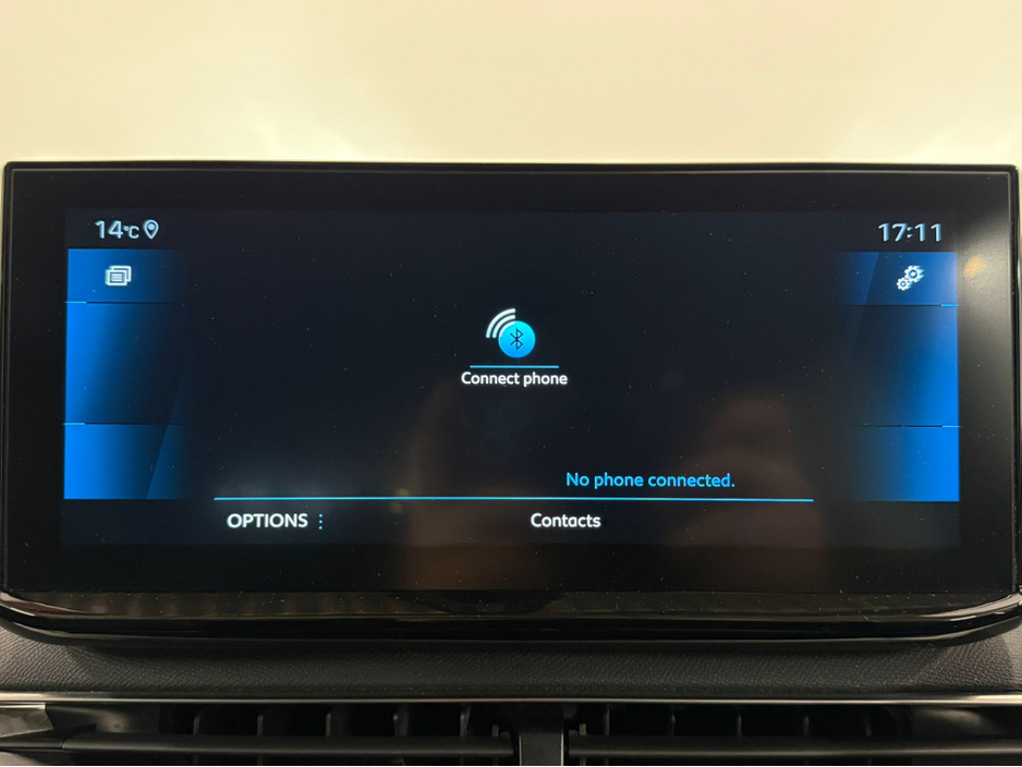 2022 Peugeot 5008 - image 25