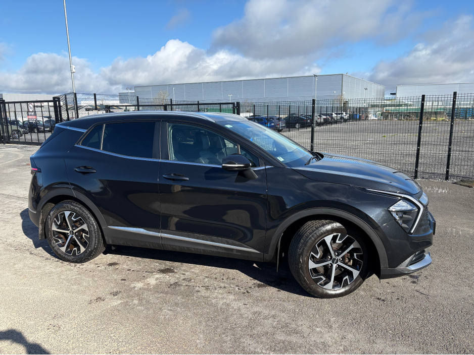 2023 Kia Sportage - image 4