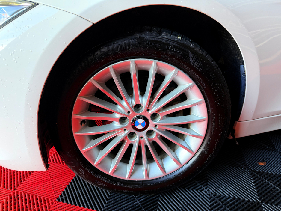 2015 BMW 3 Series 4d 320D LUXURY (AUTO) €16,249