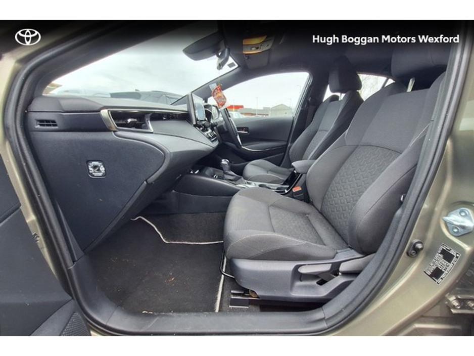 2021 Toyota Corolla - image 6