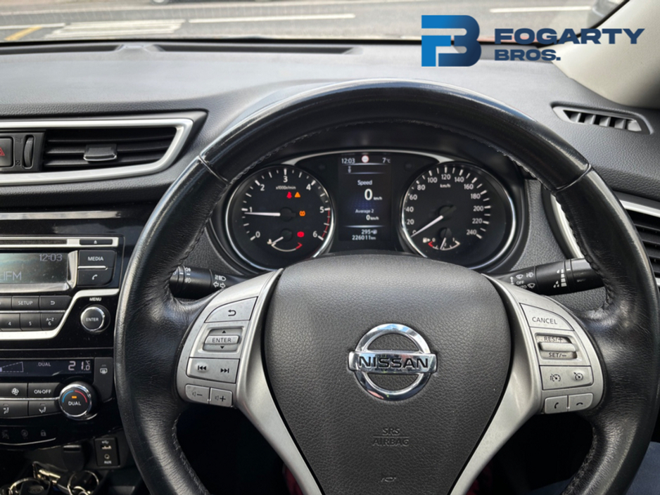 2017 Nissan X-Trail - image 12