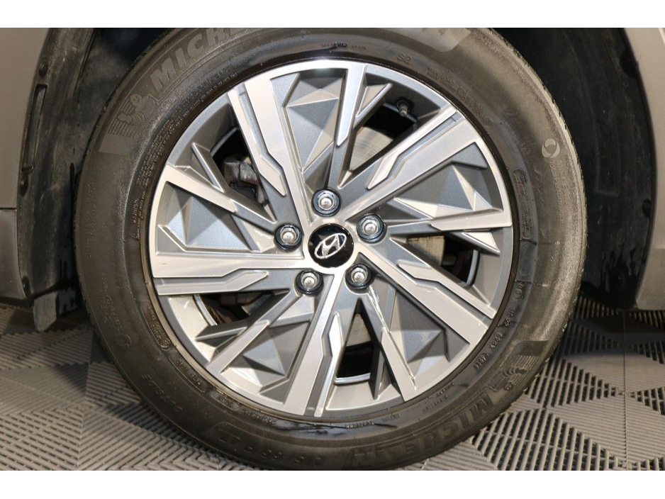 2021 Hyundai Tucson - image 12