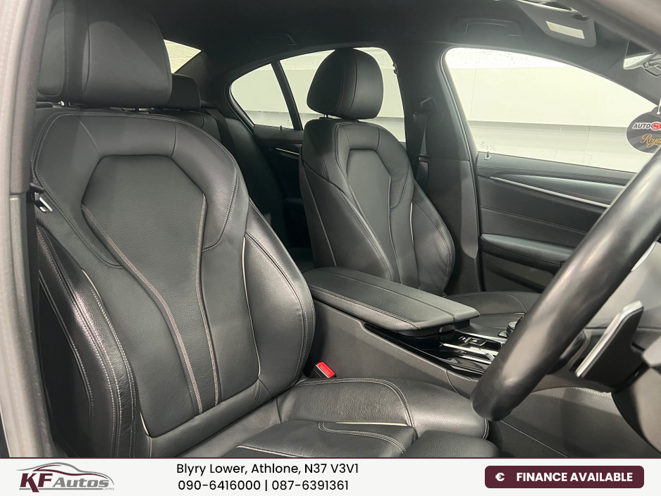 2022 BMW 5 Series - image 12