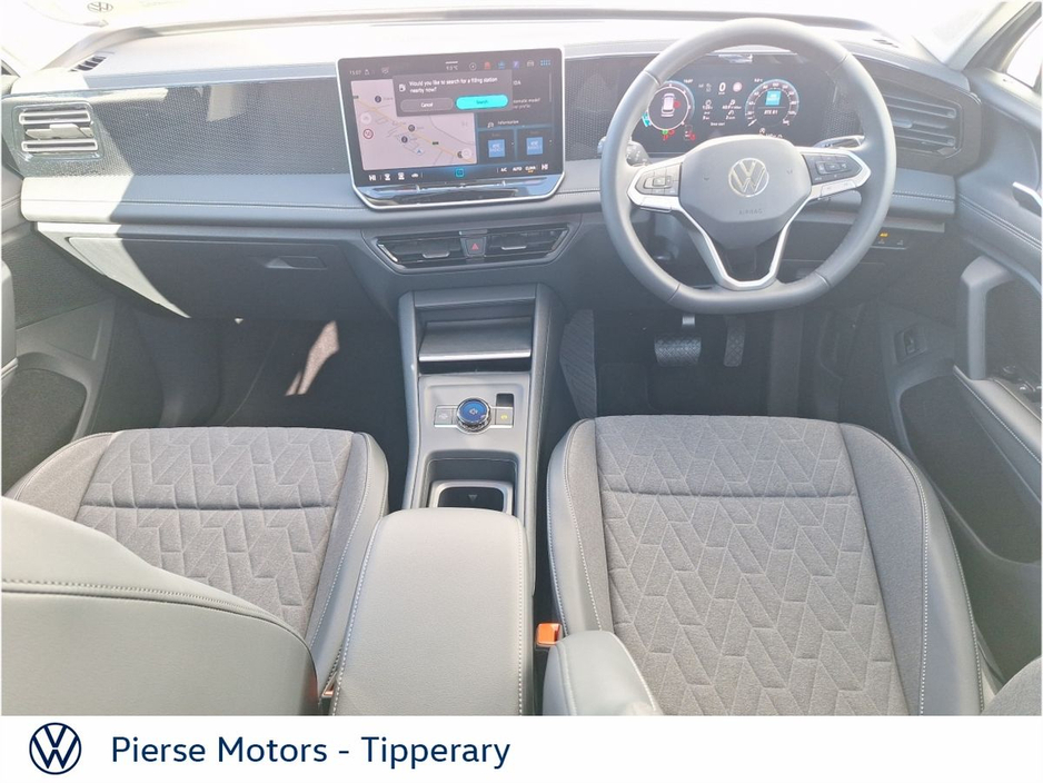 2026 Volkswagen Tiguan - image 4