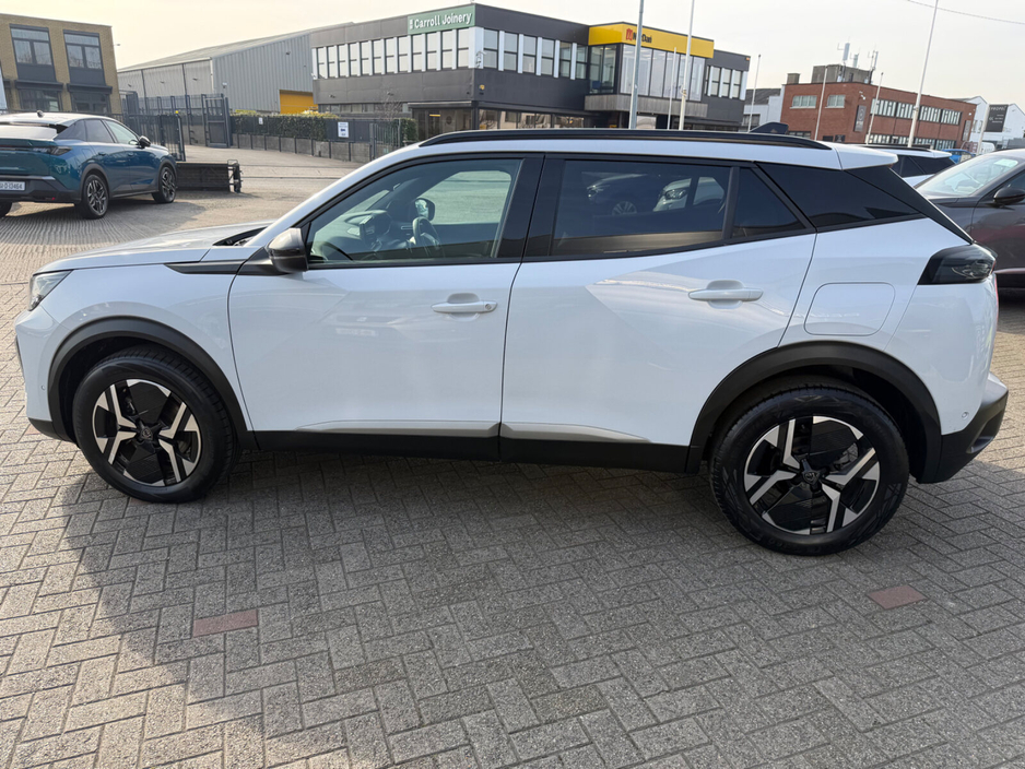 2025 Peugeot 2008 - image 7