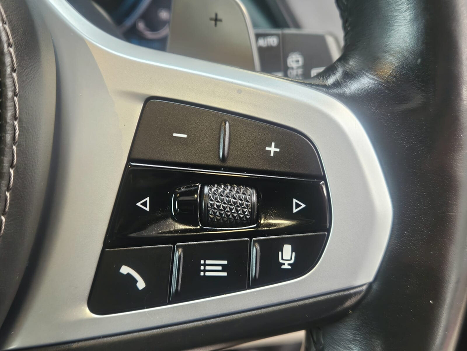 2020 BMW X5 - image 14