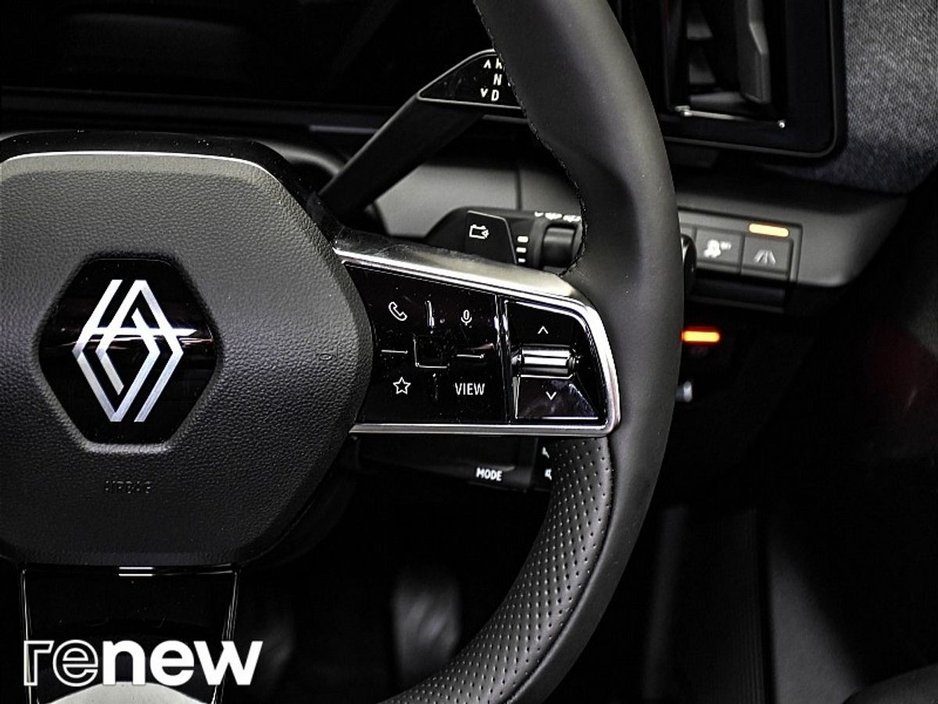 2023 Renault Megane E-Tech - image 20