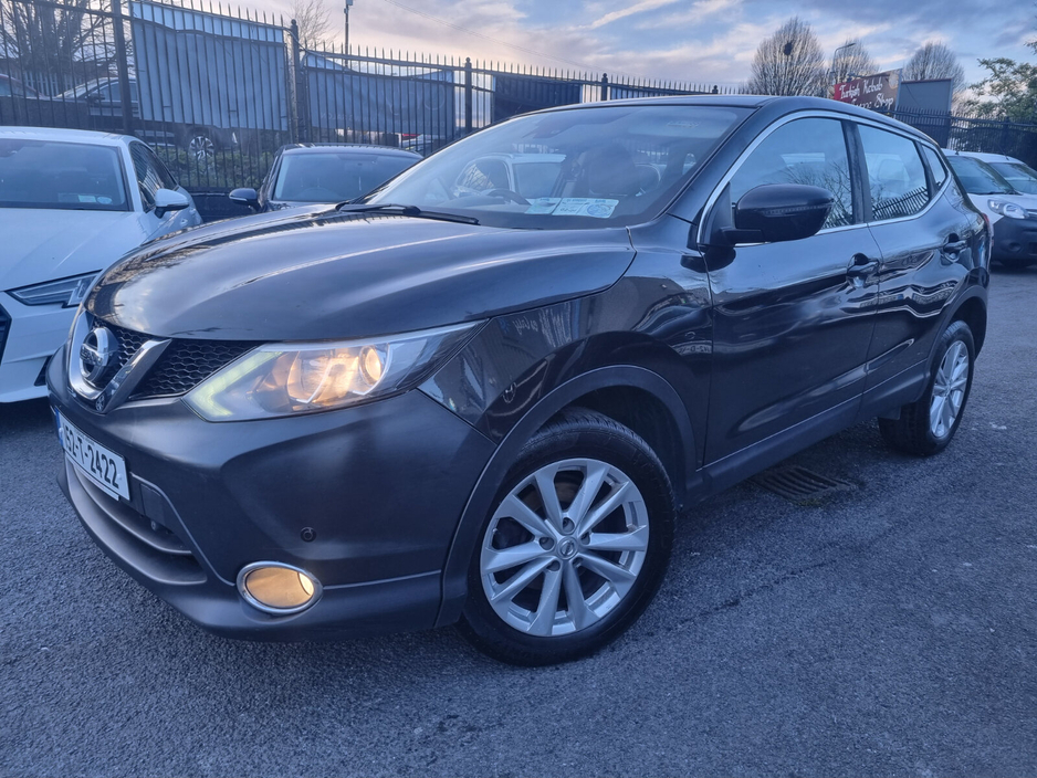 2015 Nissan Qashqai - image 3