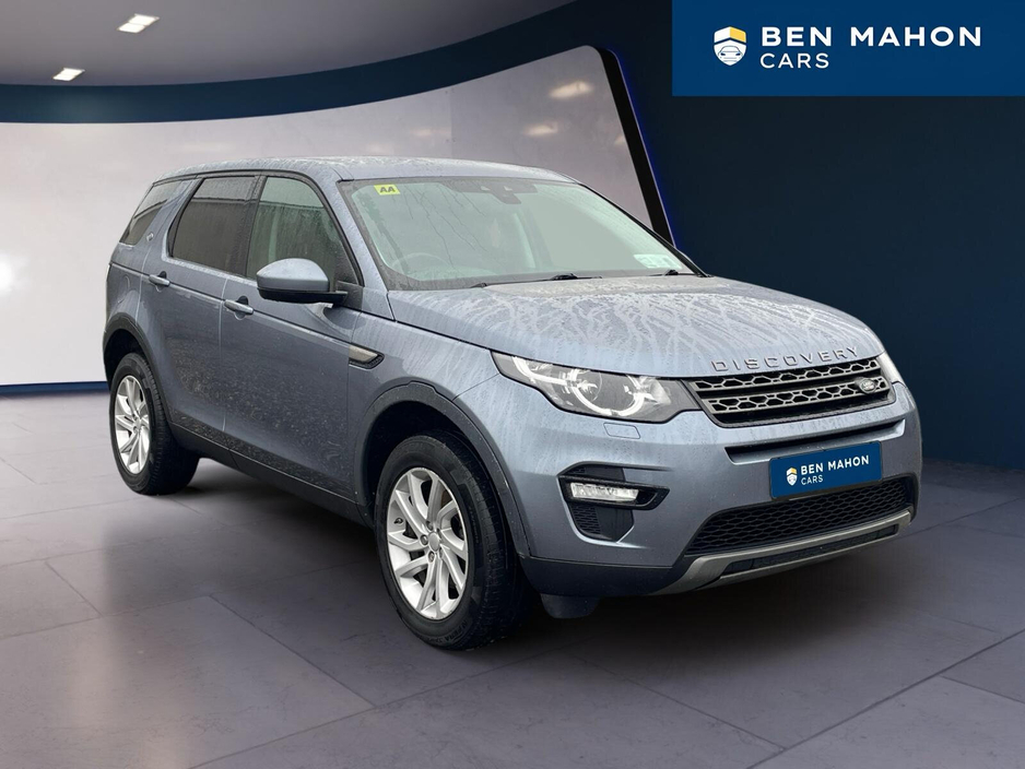 2018 Land Rover Discovery - image 9