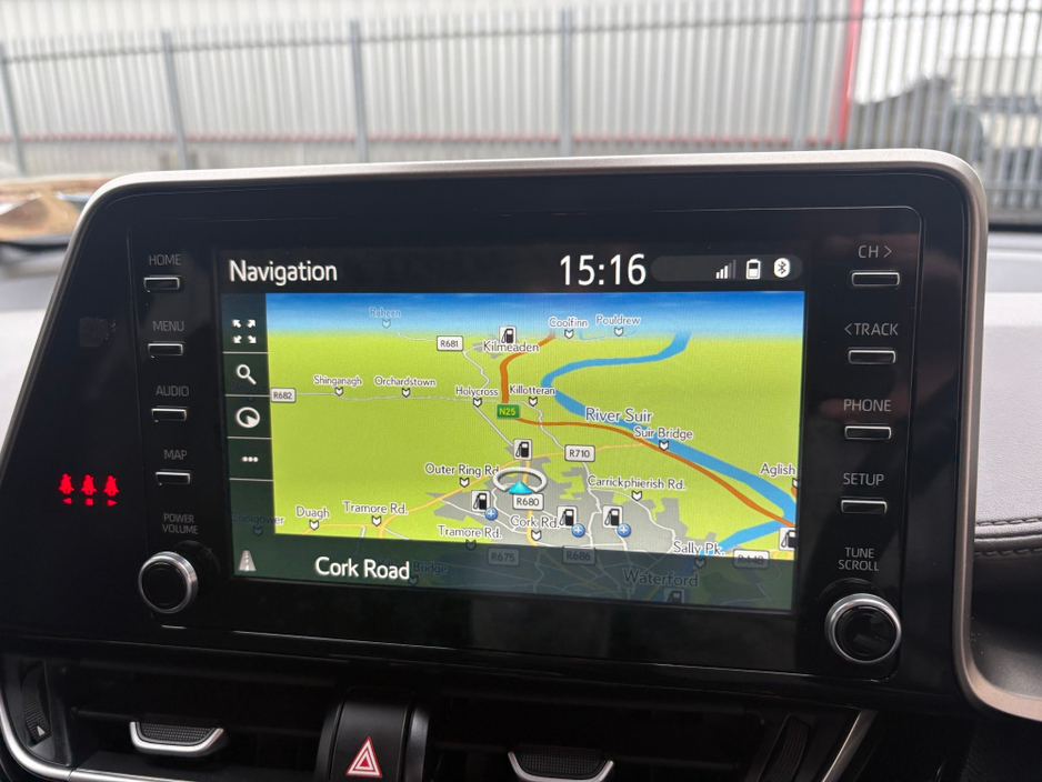 2022 Toyota C-HR - image 13