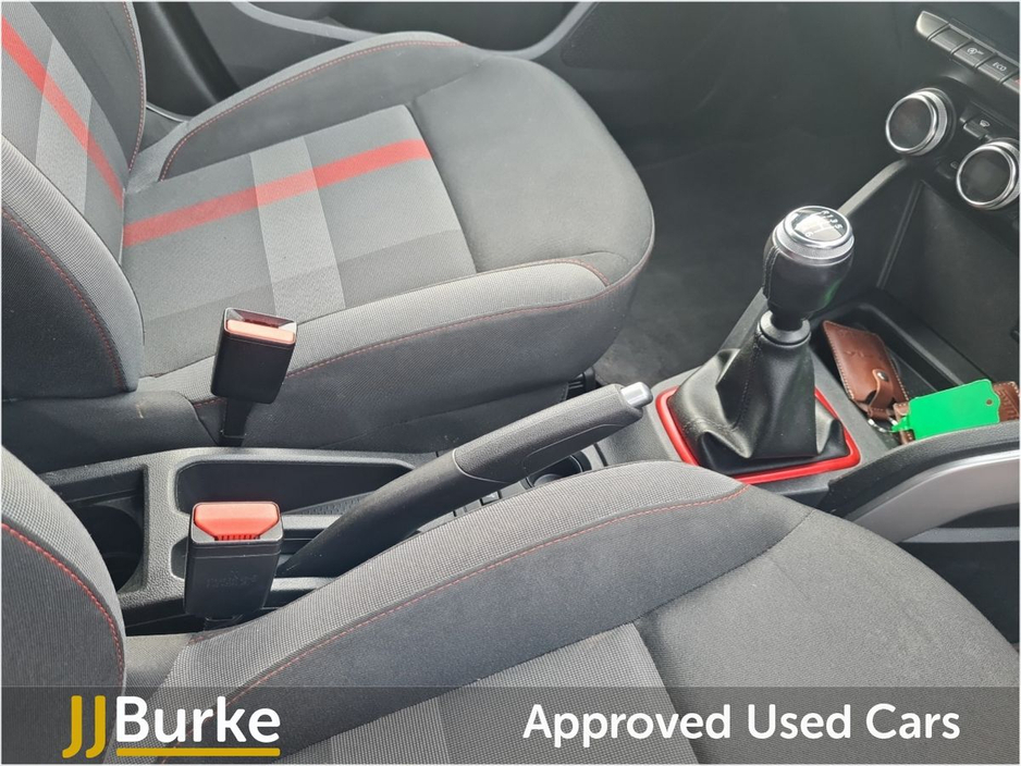 2020 Dacia Duster - image 17