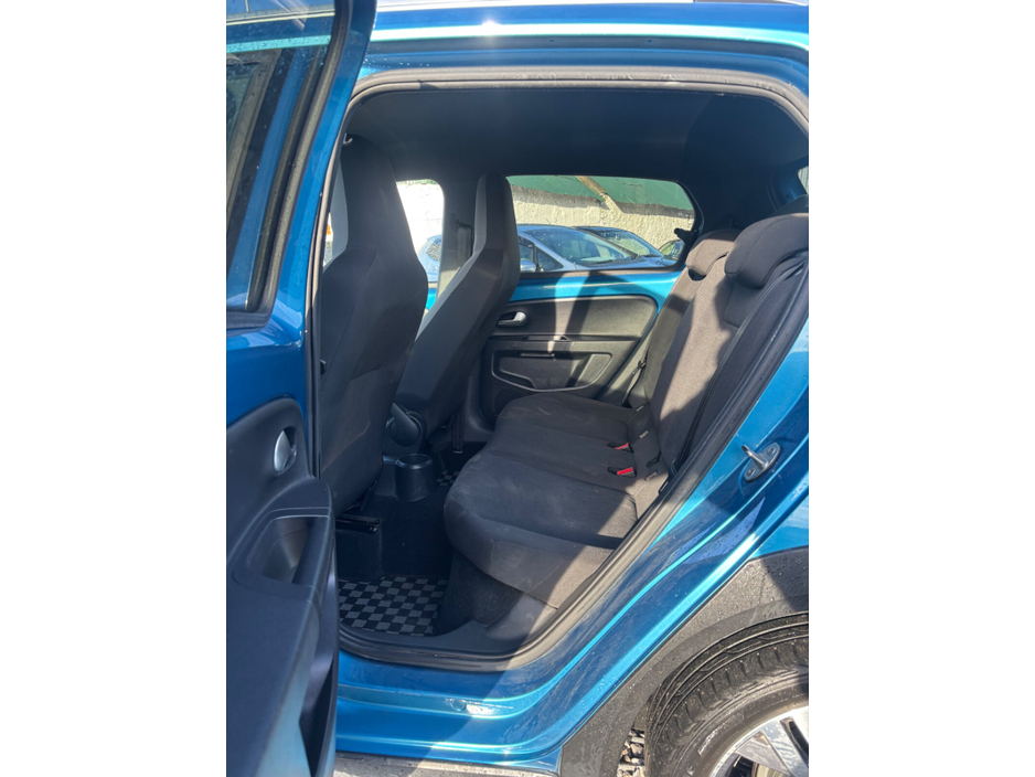 2019 Volkswagen up!  €11,950