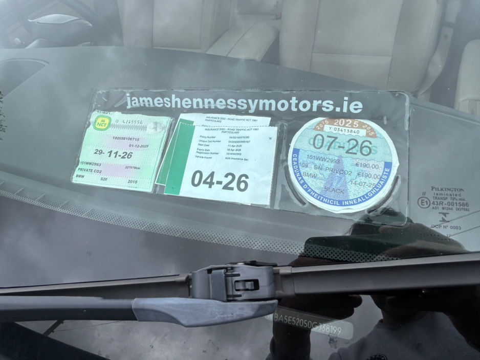 2015 BMW 5 Series - image 26