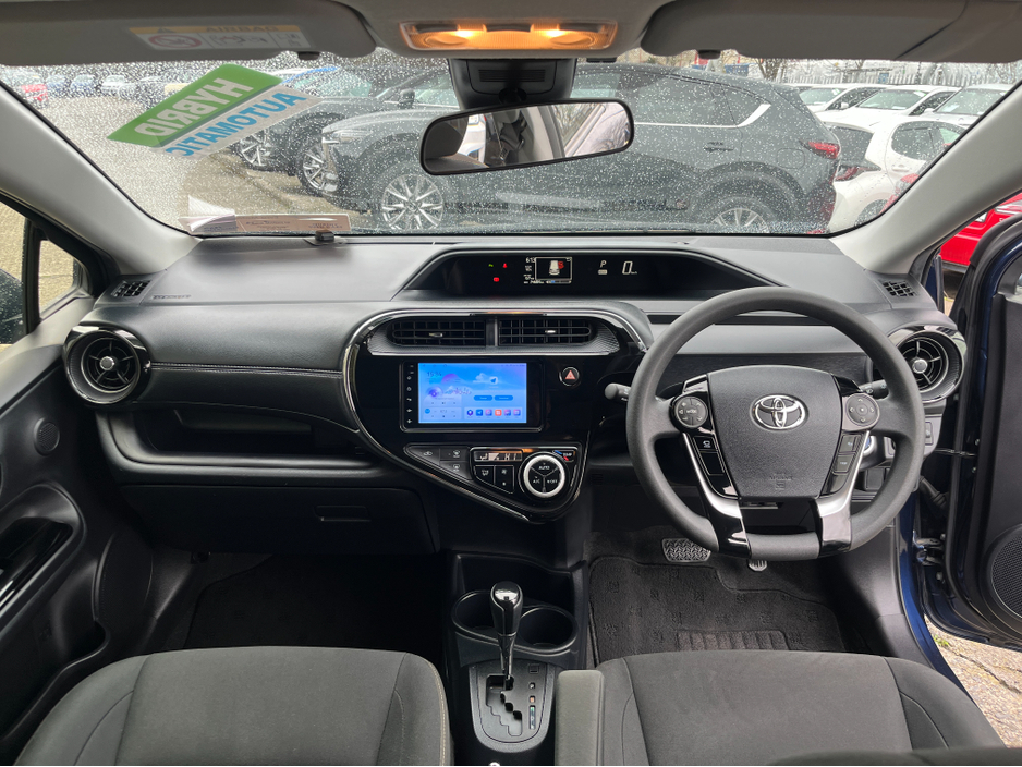 2020 Toyota Aqua - image 9