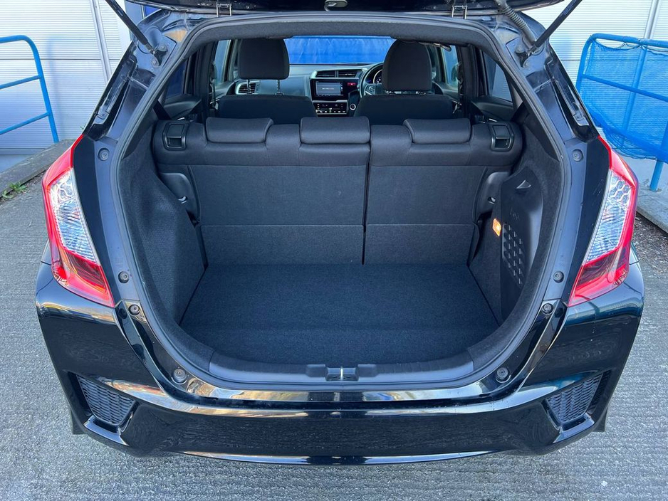 2017 Honda Fit - image 13