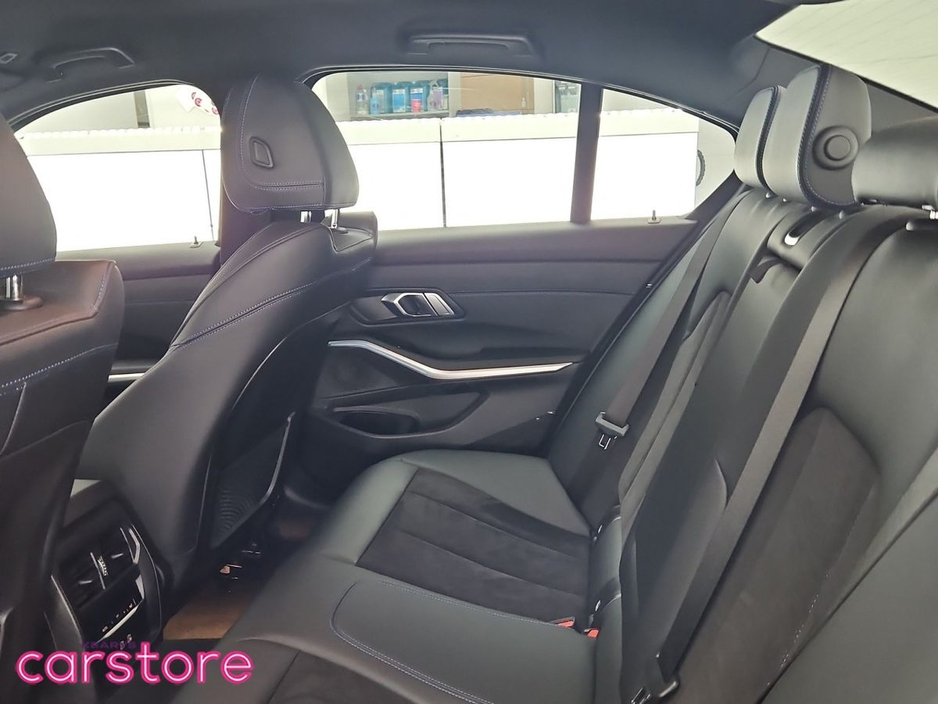 2023 BMW 3 Series 330 E M Sport Auto 330 e M Sport 330 e 292 12kWh PHEV 113BHP /83kw Step Auto Start/Stop €39,880