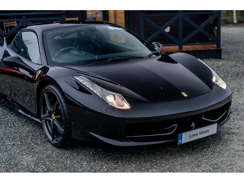 2013 Ferrari 458  €249,950