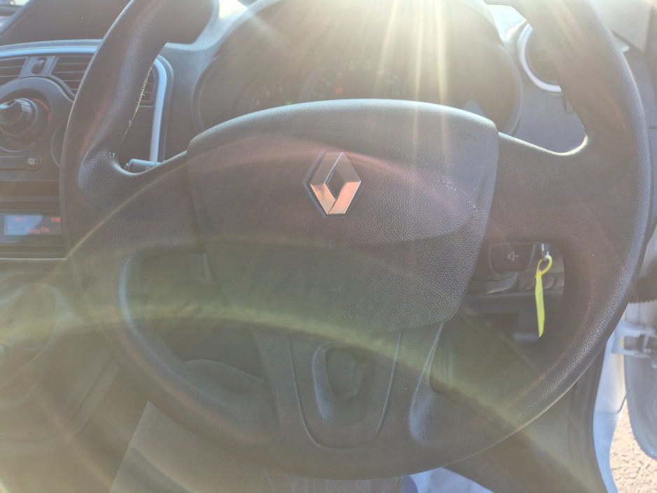 2019 Renault Kangoo - image 10