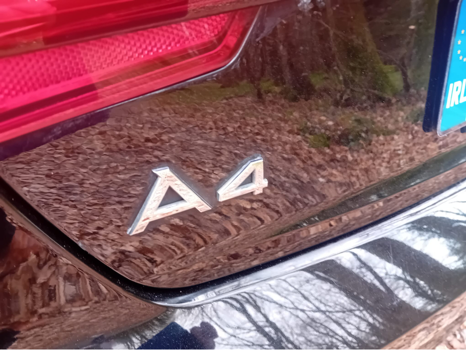 2016 Audi A4 - image 9