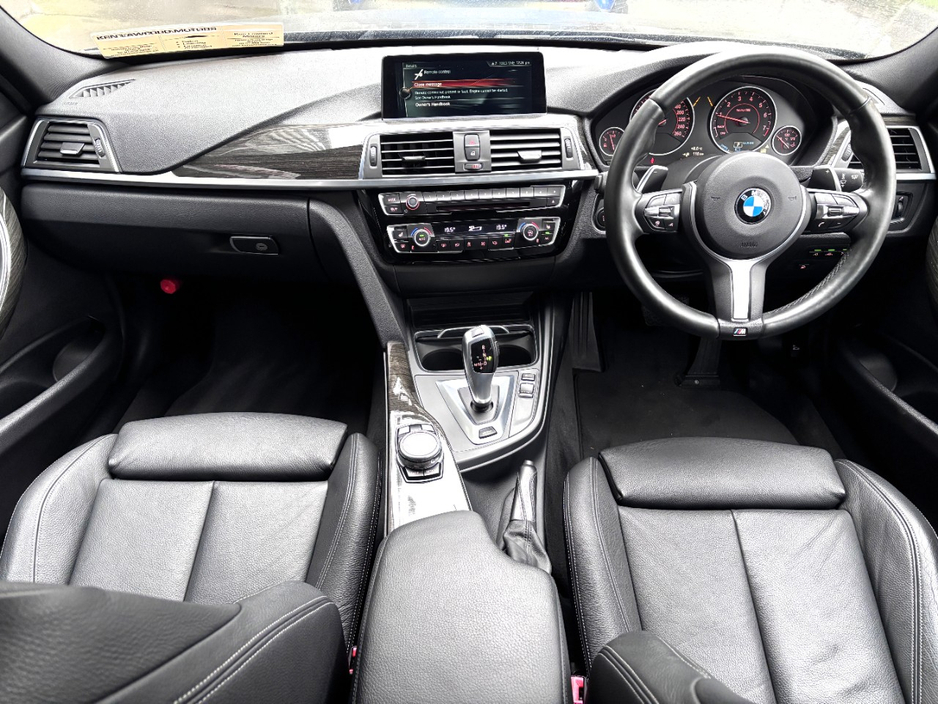 2016 BMW 3 Series - image 5