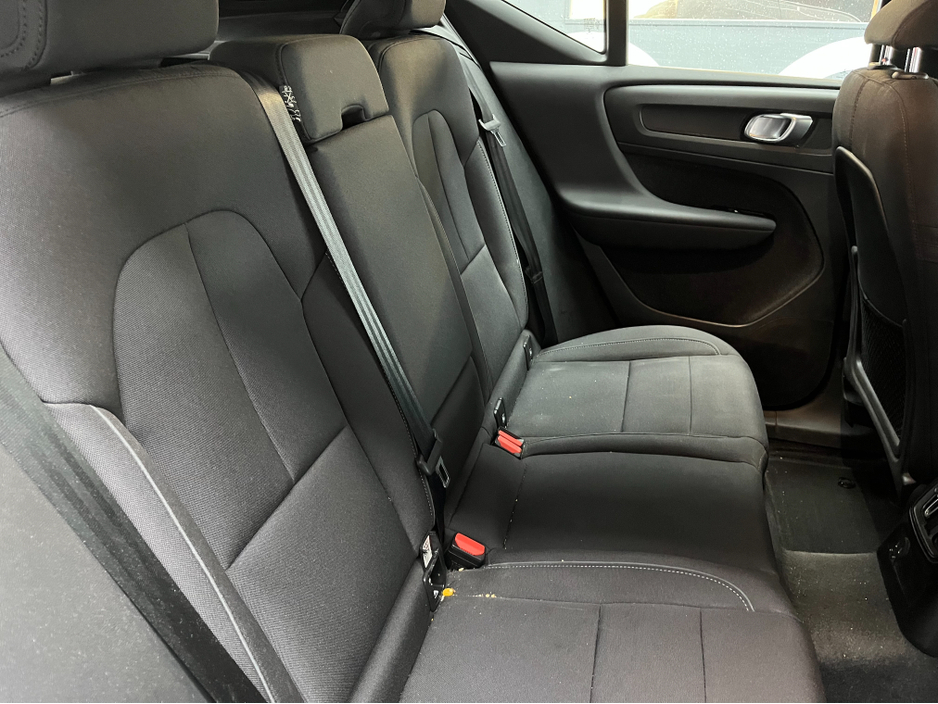 2021 Volvo XC40 €30950 2021 VOLVO XC40 RECHARGE PLUG-IN HYBRID T5 1.5 AUTOMATIC / CRUISE CONTROL / 360° PARKING CAMERA / ELECTRIC MEMORY & HEATED SEATS / HEATED STEERING WHEEL / APPLE CARPLAY €30,950