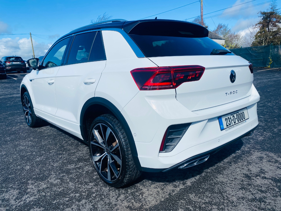 2023 Volkswagen T-Roc - image 9