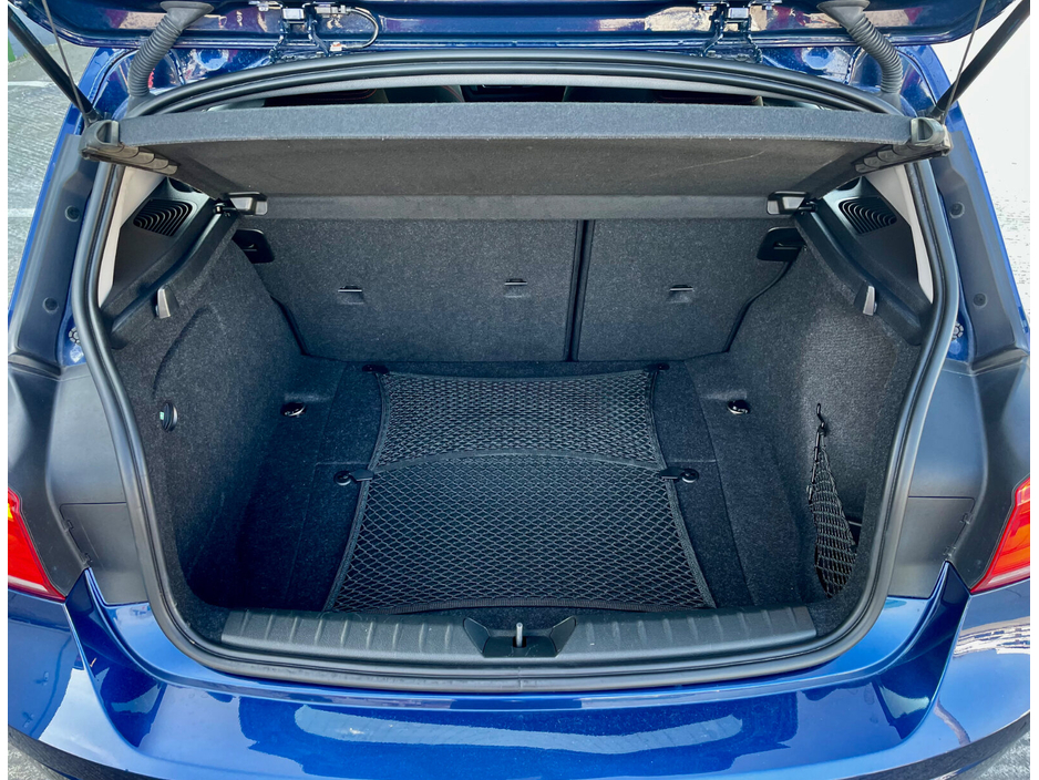 2016 BMW 1 Series - image 24