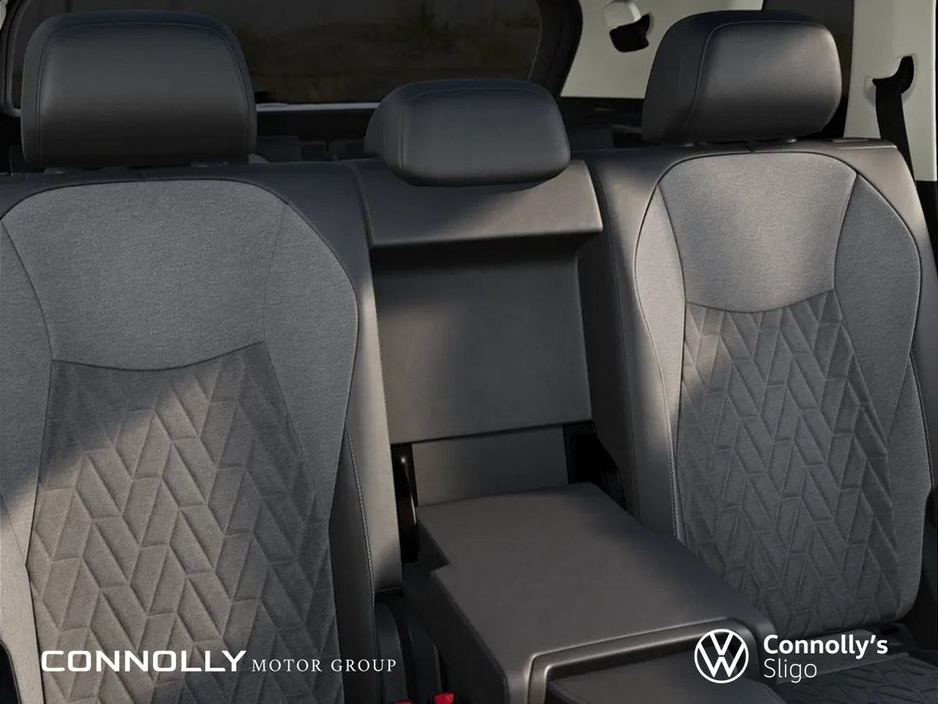 2026 Volkswagen Tayron - image 6