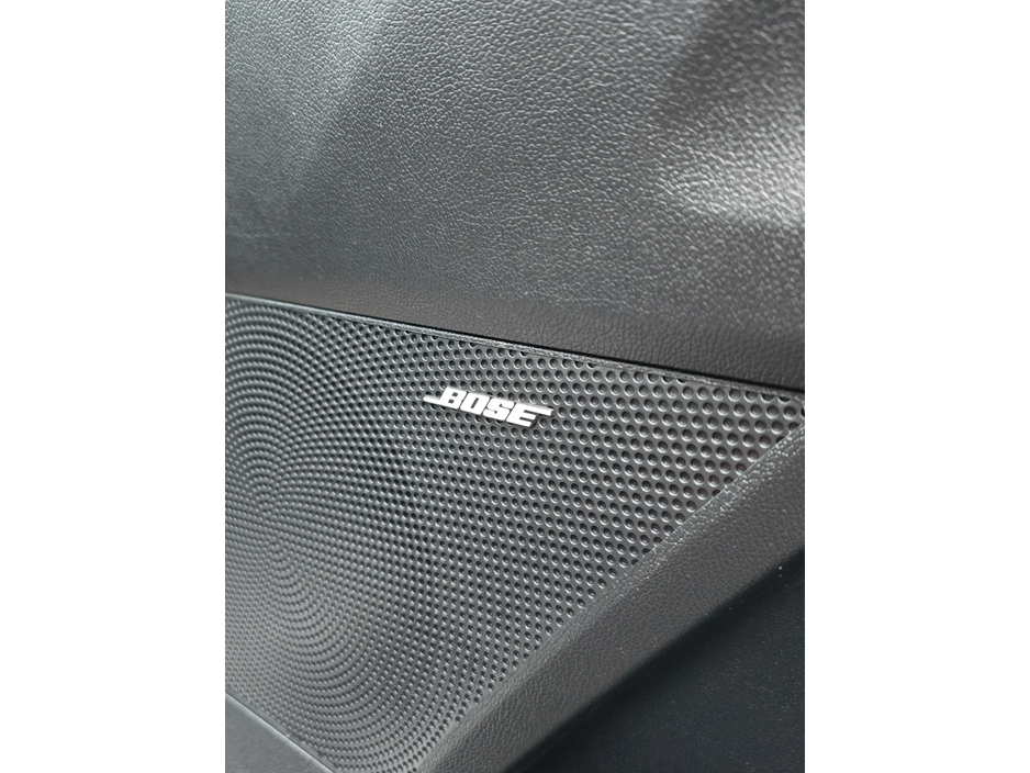 2022 Kia Sorento - image 16