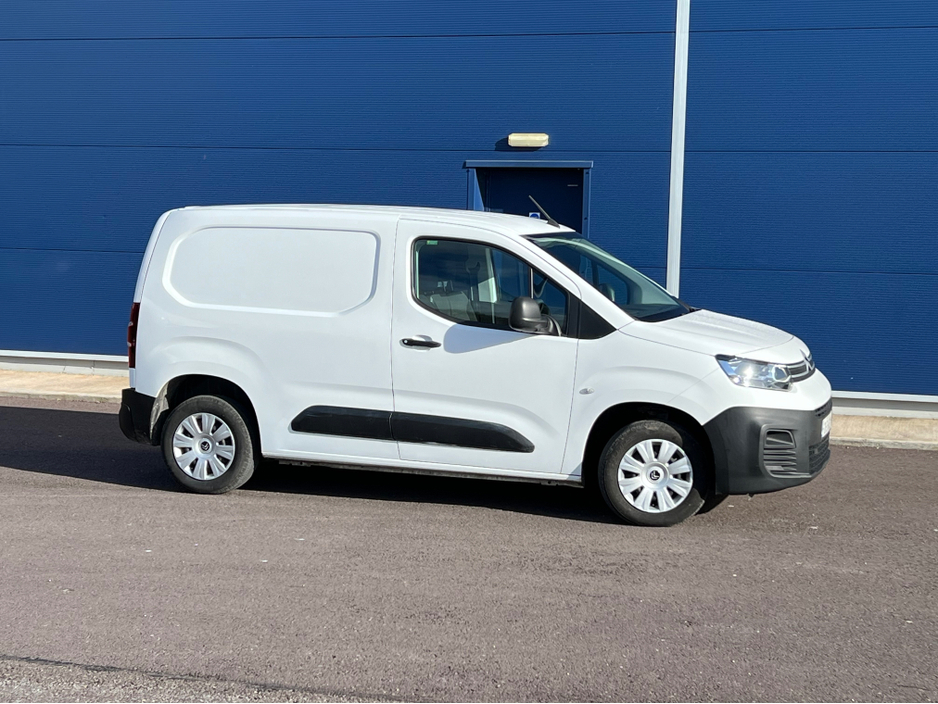 2021 Citroen Berlingo LX 1.5 BLUEHDI 75 S&S 650KG M €10,900