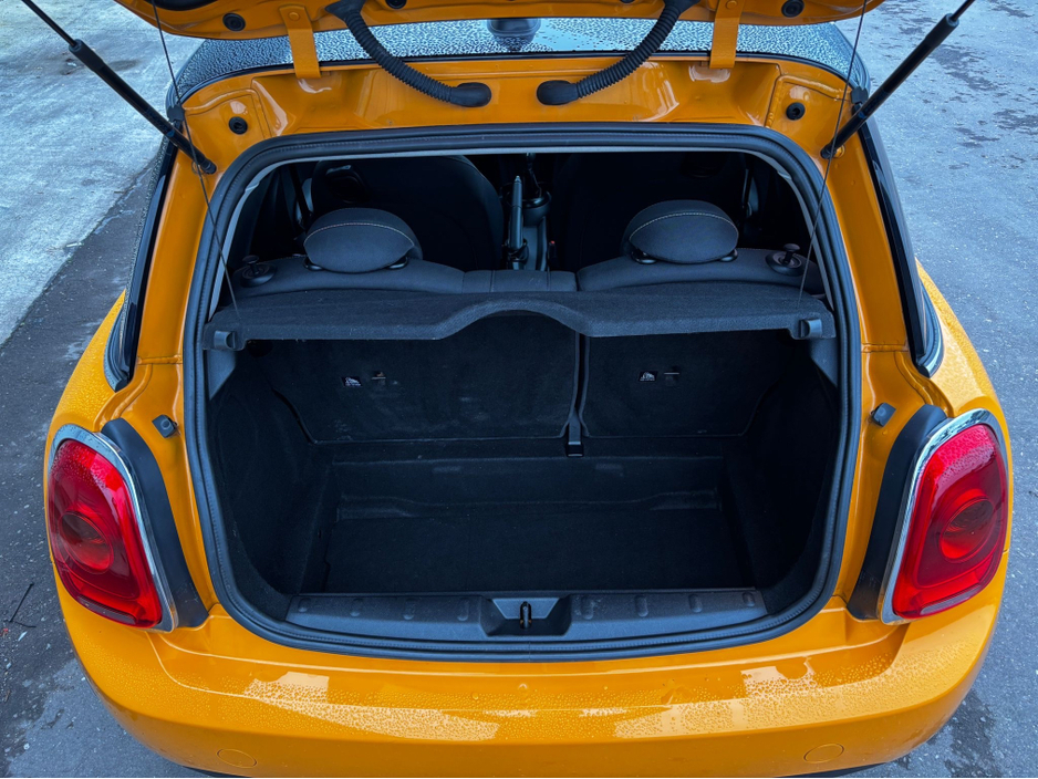 2016 MINI Hatch 1.5 COOPER €9,950