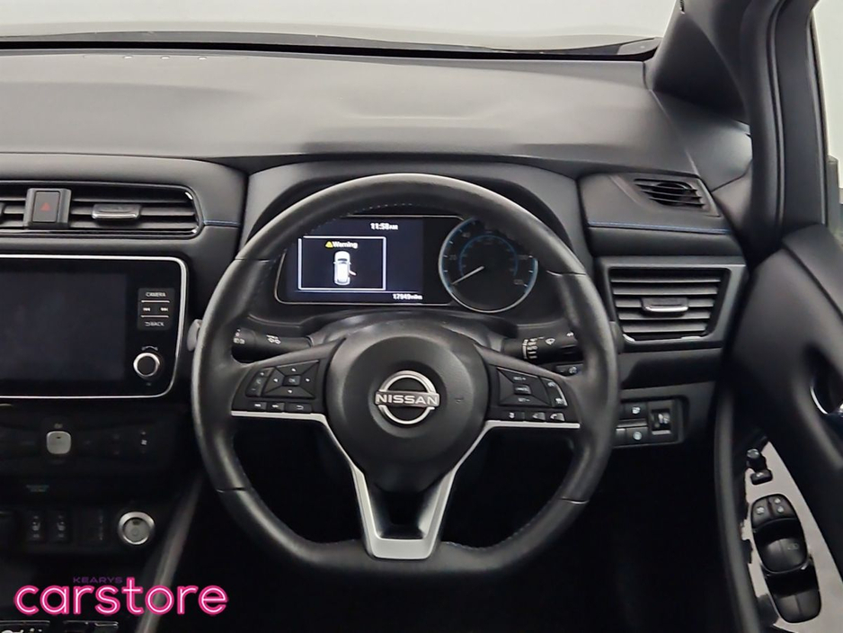 2023 Nissan Leaf - image 18