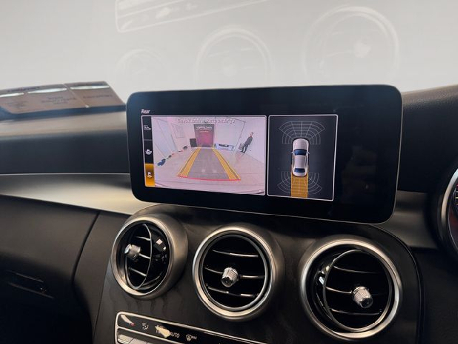 2020 Mercedes-Benz C Class - image 14