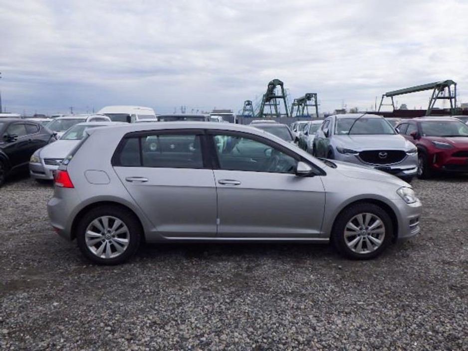 2015 Volkswagen Golf TSI ComfortLine BlueMotionTechnology €12,500