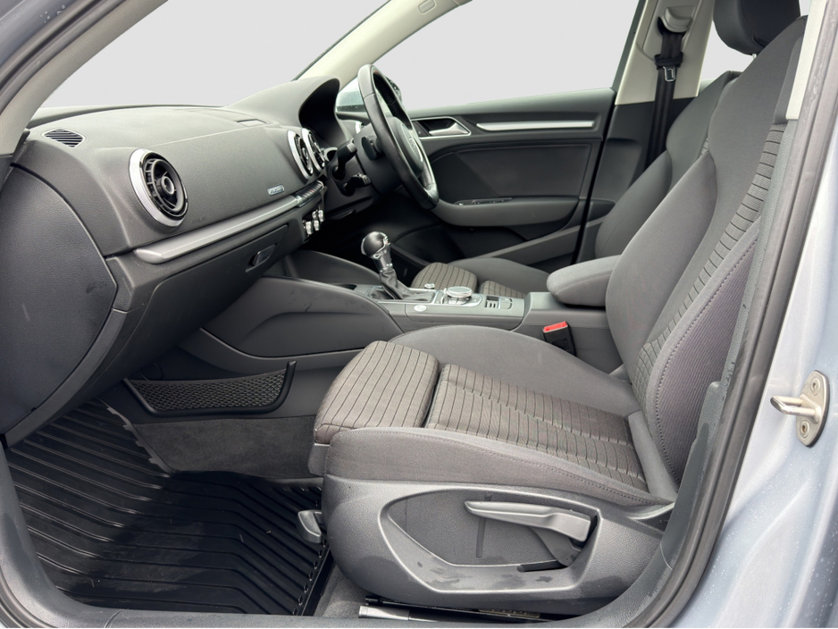 2015 Audi A3 - image 14