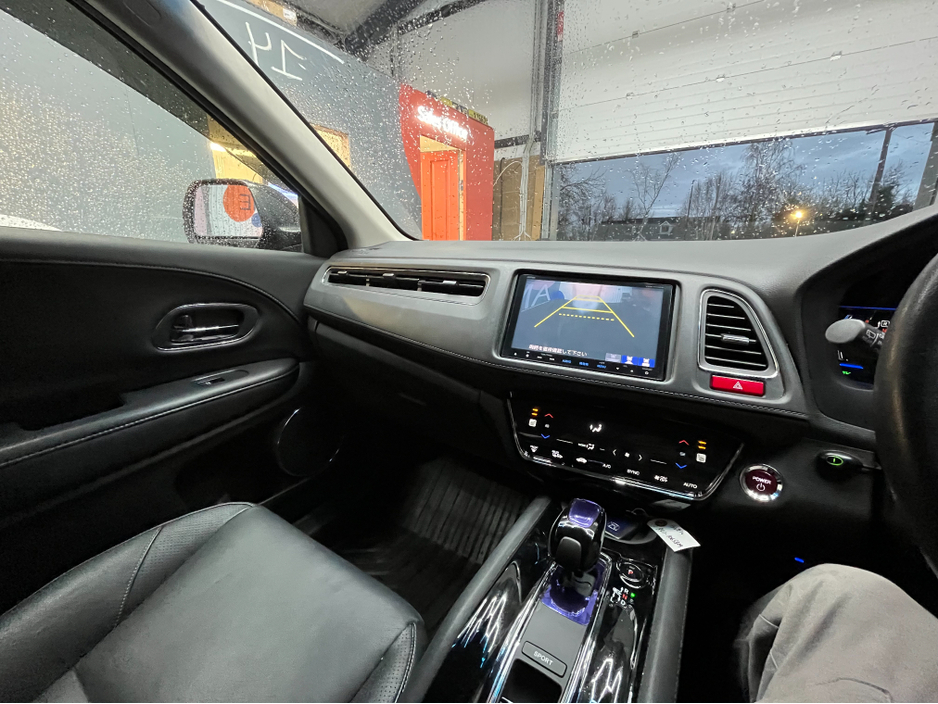 2014 Honda Vezel €14950 2014 HONDA VEZEL HYBRID Z 1.5 AUTOMATIC / CRUISE CONTROL / REVERSE CAMERA / HEATED SEATS €14,950